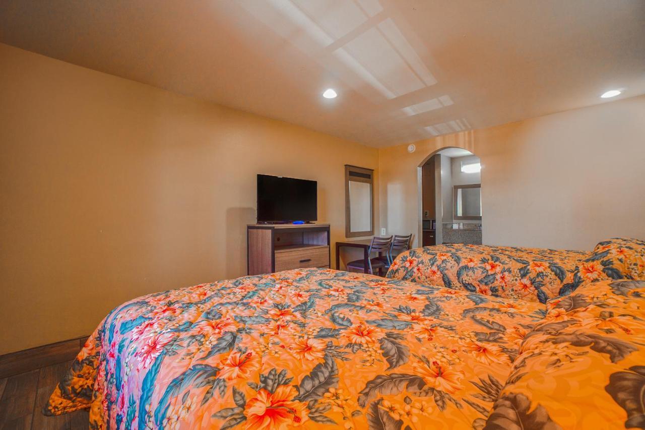 Days Inn By Wyndham Aransas Pass Bagian luar foto